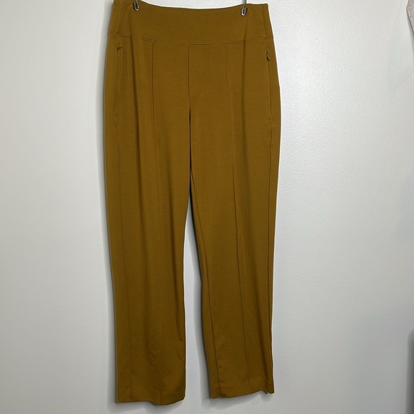 Athleta Eastbound Straight Pant Tencel Spandex Brass Yellow Pull-On Size 6P - Picture 3 of 14